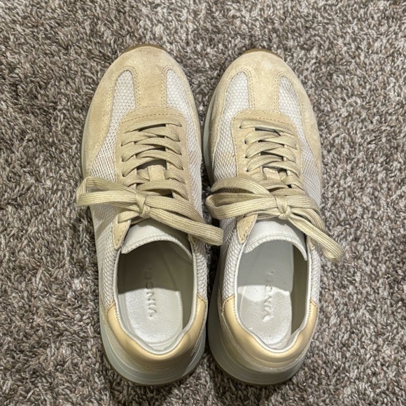 Vince Sneakers EXCELLENT CONDITION size 7 - Picture 5 of 7